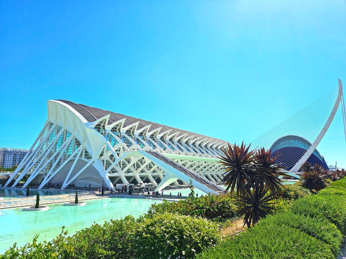 Apartamentos Las Ciencias R فالنسيا المظهر الخارجي الصورة